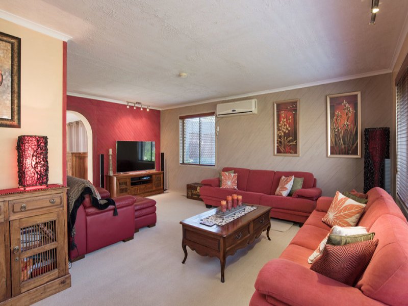 18 Wimbledon Court, Mooroolbark image 3