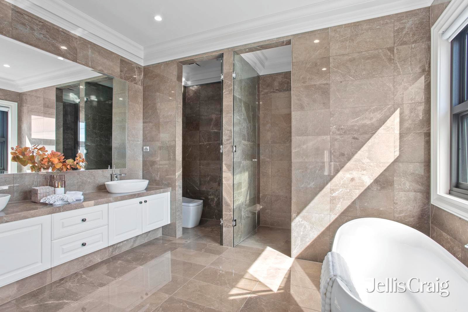 18 Winmalee Road, Balwyn image 10