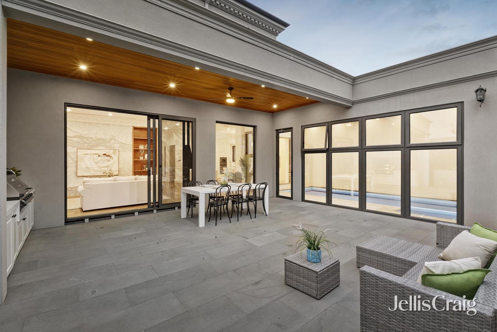 18 Winmalee Road, Balwyn image 15