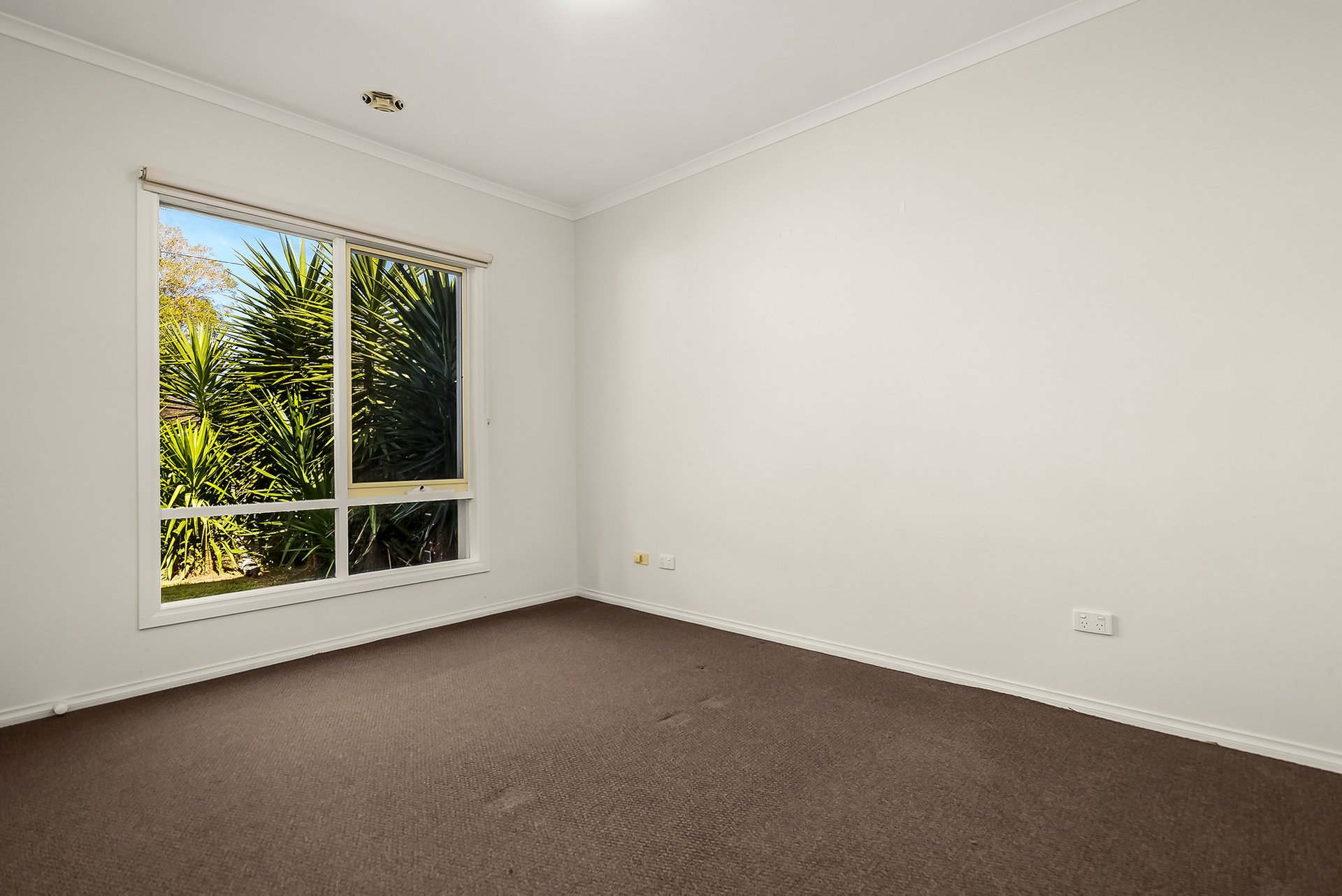 Property Gallery Thumbnail 4