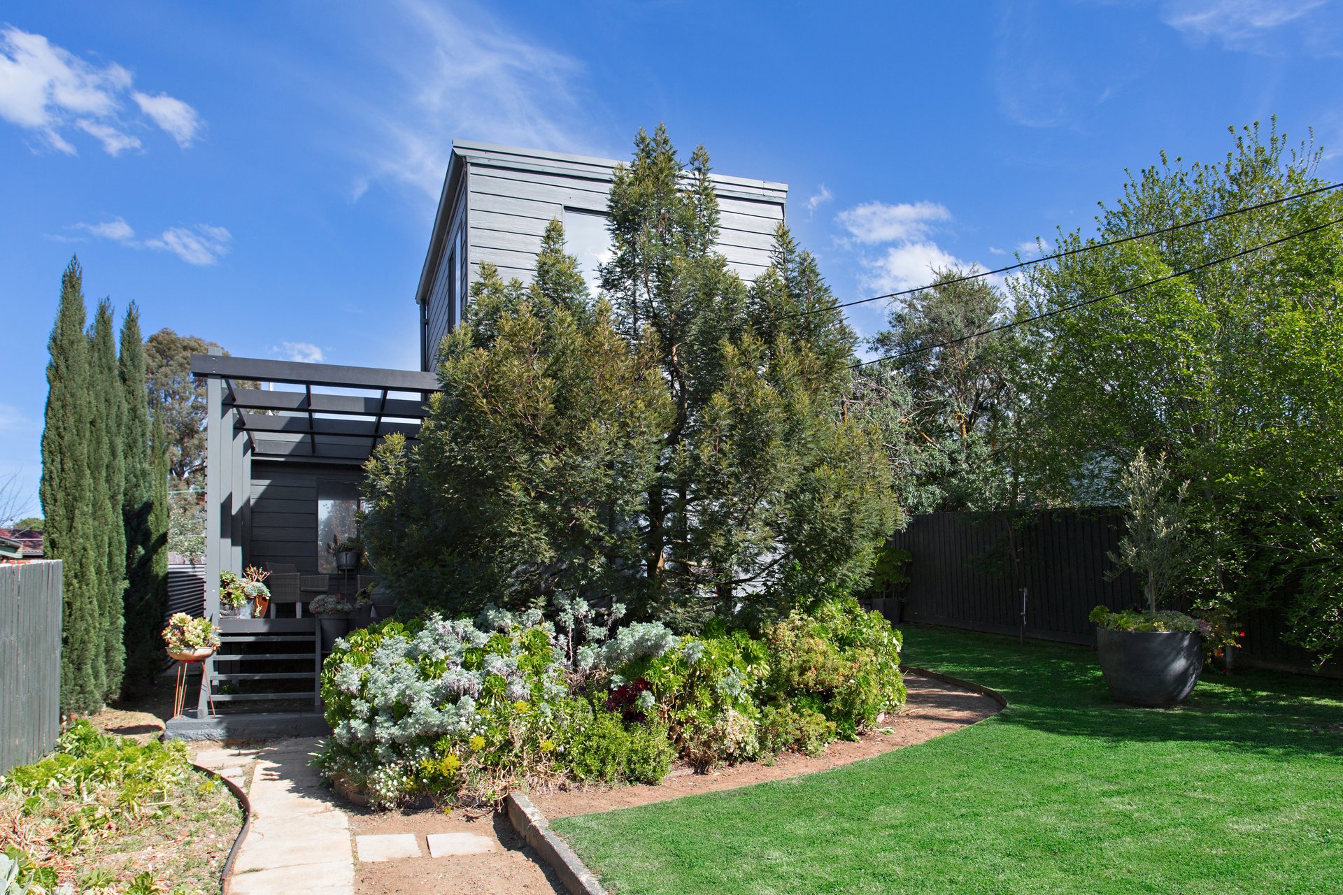 18 York Street, Golden Point image 1