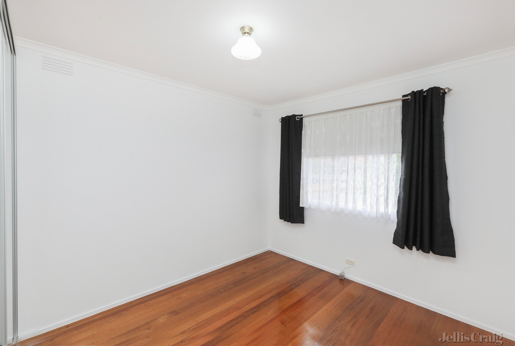 180 Casey Drive, Lalor image 7