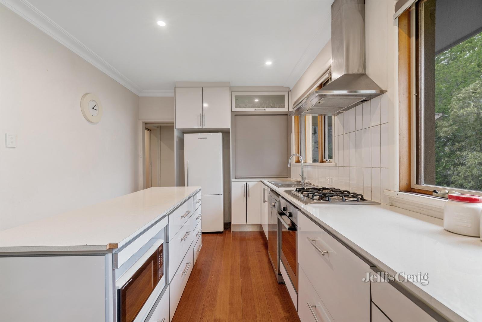 180 Huntingdale Road, Mount Waverley image 3