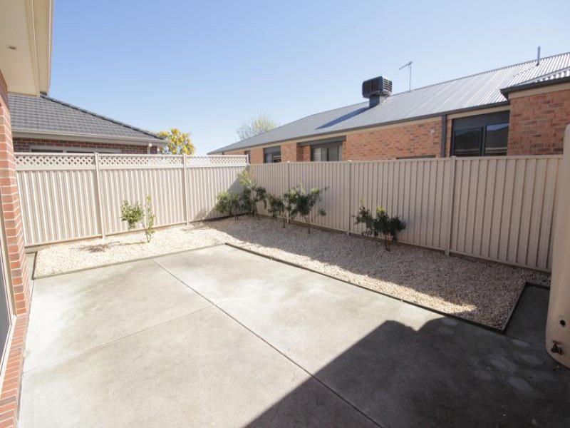 1/80 Vale Street, Alfredton image 11