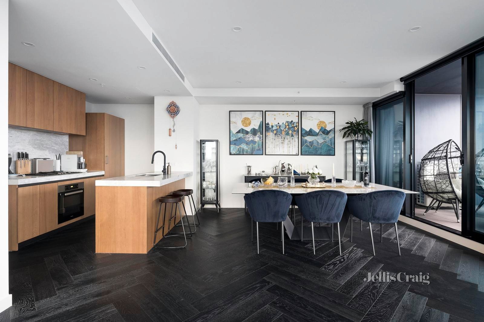 1803/39 Park Street, South Melbourne image 3
