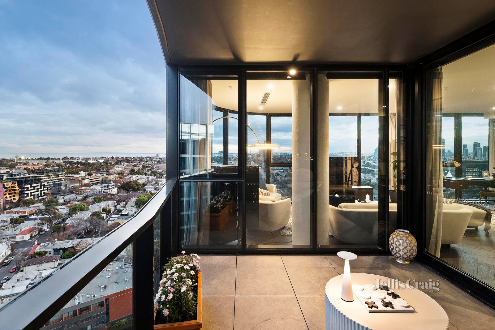 1803/39 Park Street, South Melbourne image 18