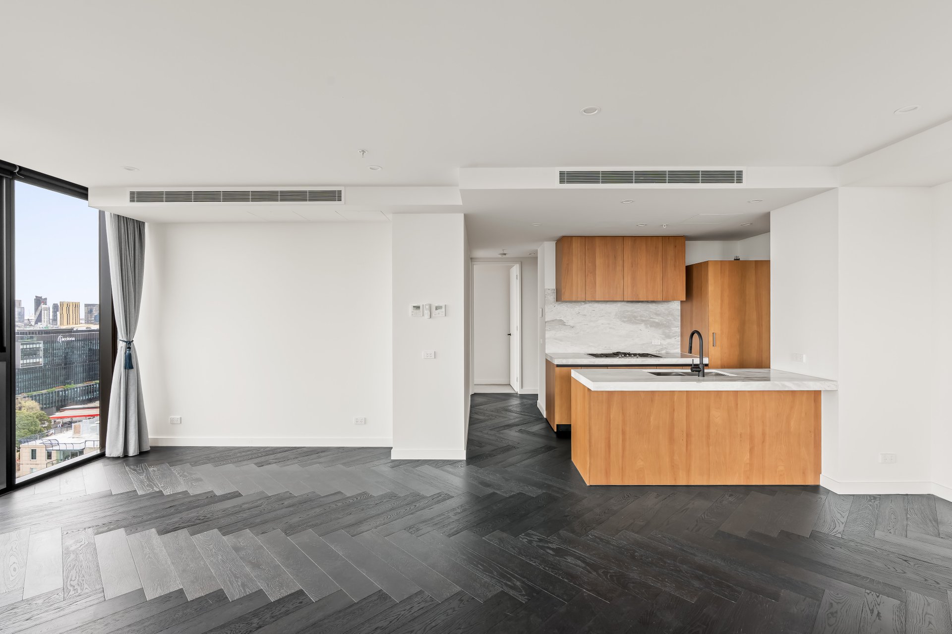 1803/39 Park Street, South Melbourne image 4