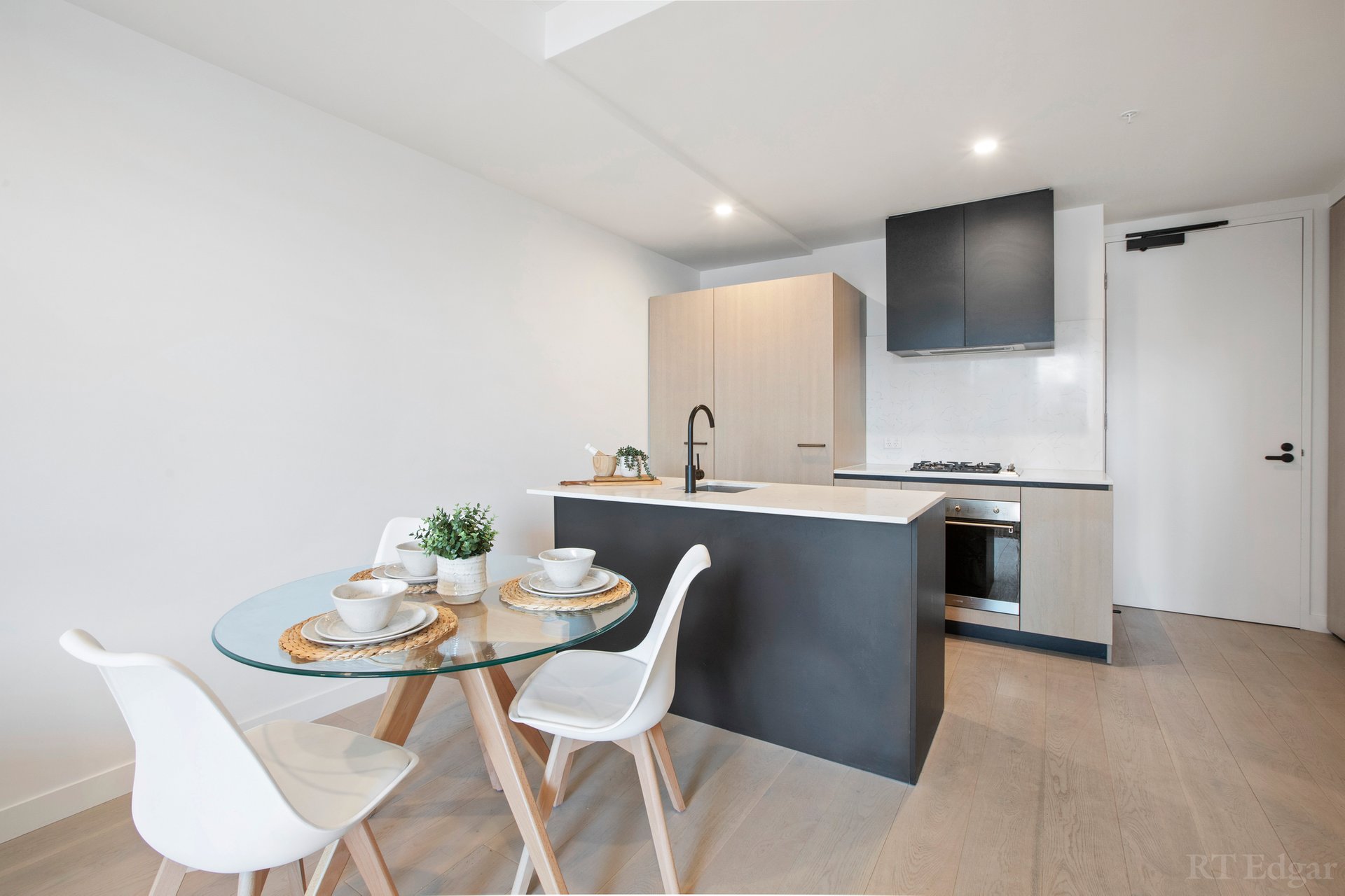 Property Gallery Thumbnail 5