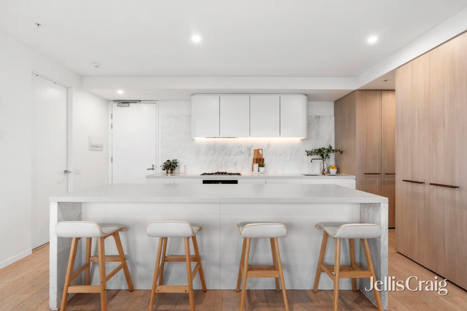 1806/25 O'Sullivan Road, Glen&nbsp;Waverley image 10