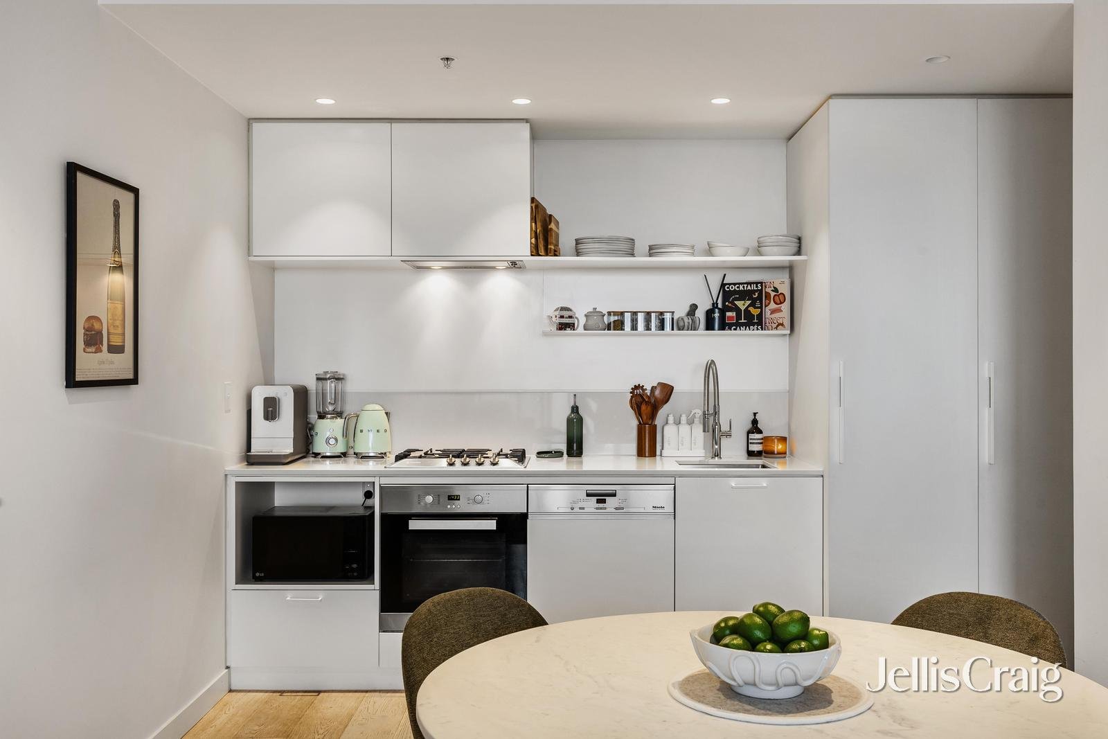 1806/7 Claremont Street, South&nbsp;Yarra image 3