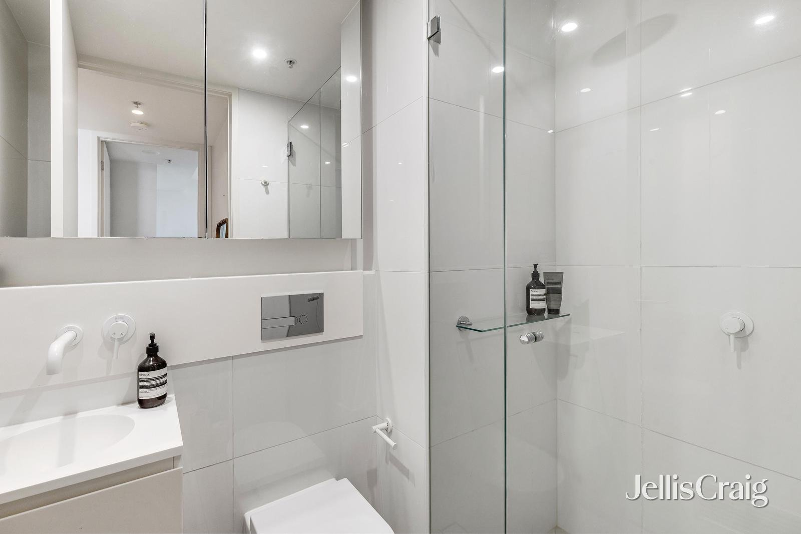 1806/7 Claremont Street, South&nbsp;Yarra image 5