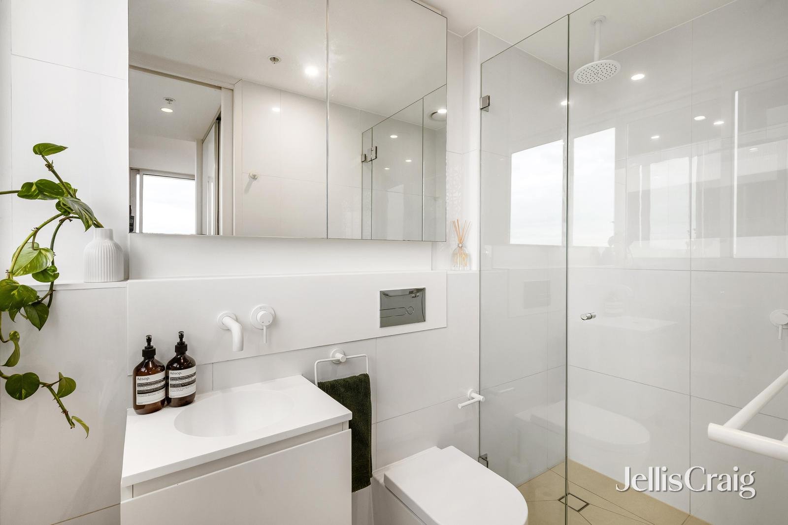 1806/7 Claremont Street, South&nbsp;Yarra image 7