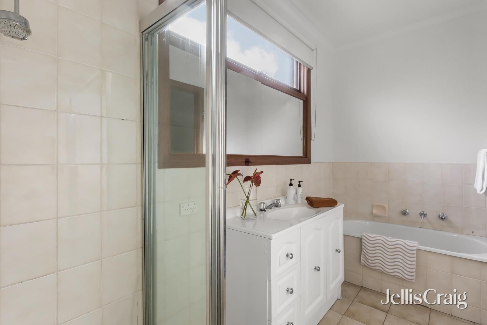 1/808 High Street, Kew East image 6