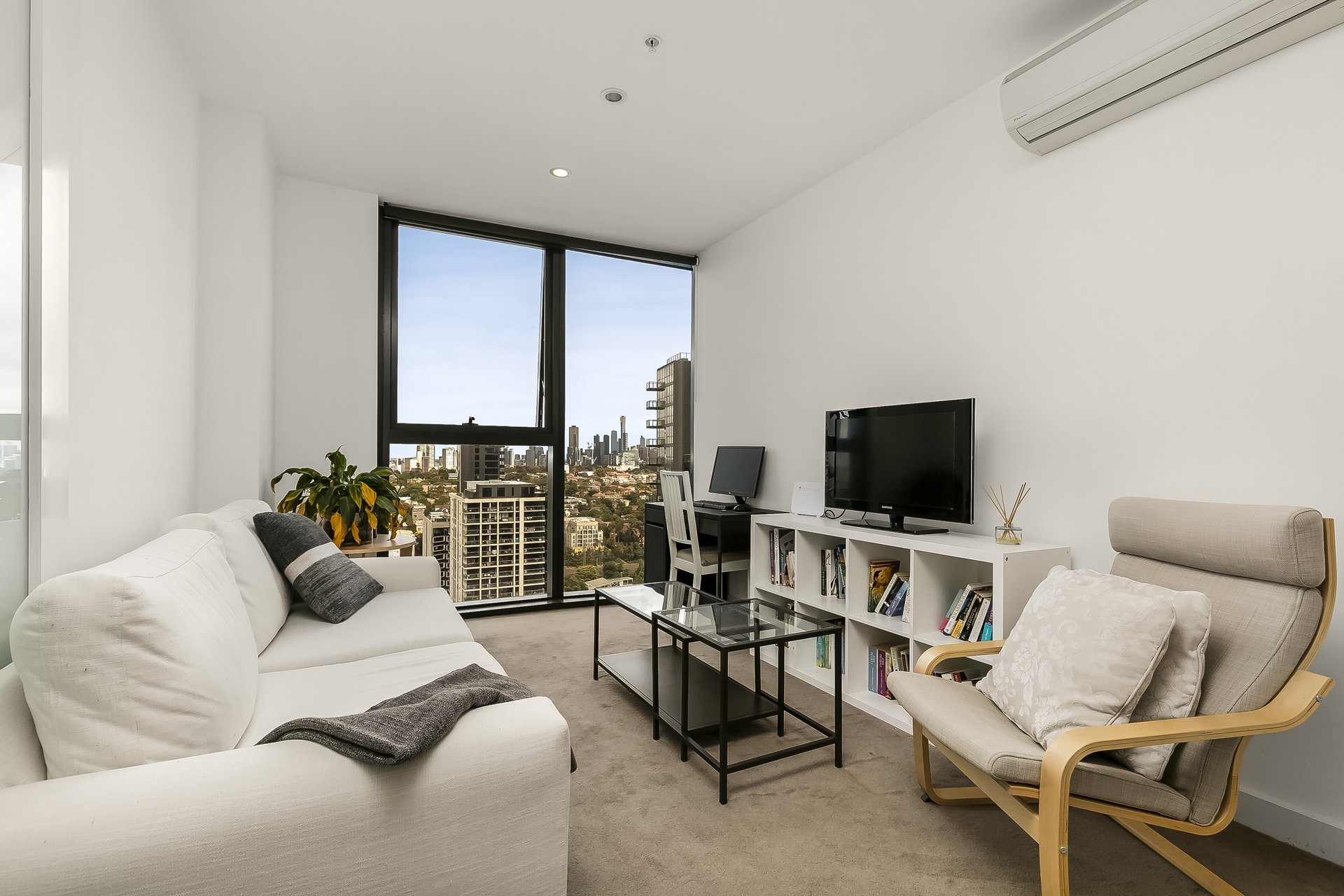 Property Gallery Thumbnail 4