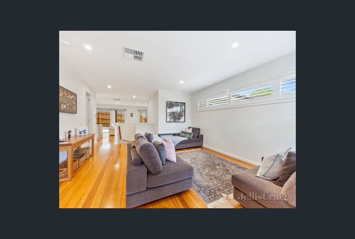 1/81 Brougham Street, Eltham image 2