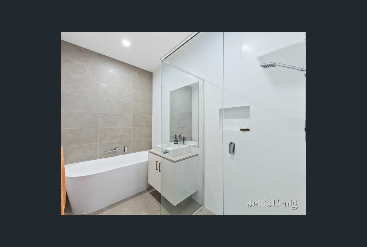 1/81 Brougham Street, Eltham image 6