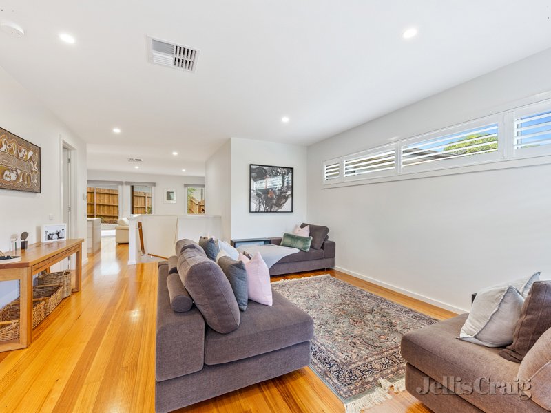 1/81 Brougham Street, Eltham image 2
