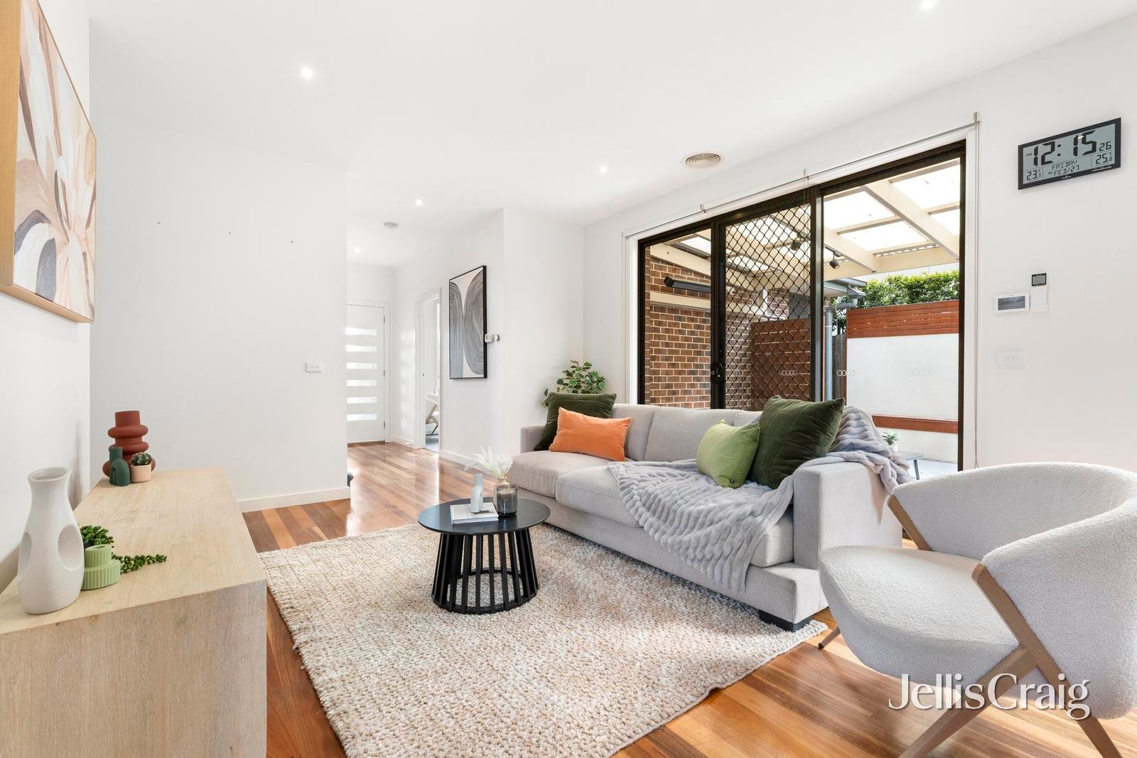 1/81 Larch Crescent, Mount&nbsp;Waverley image 2