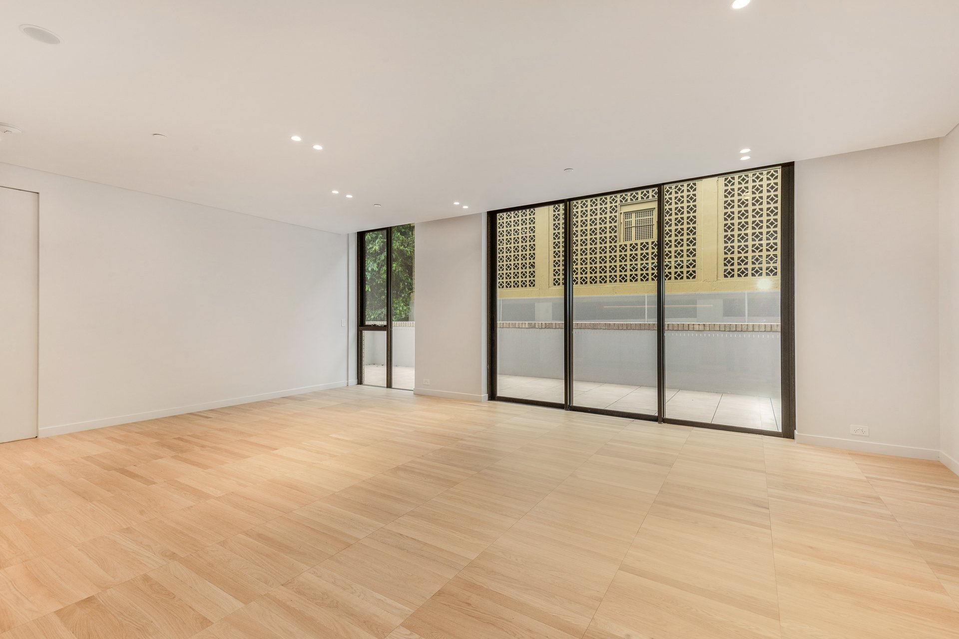 18/1 Mona Road