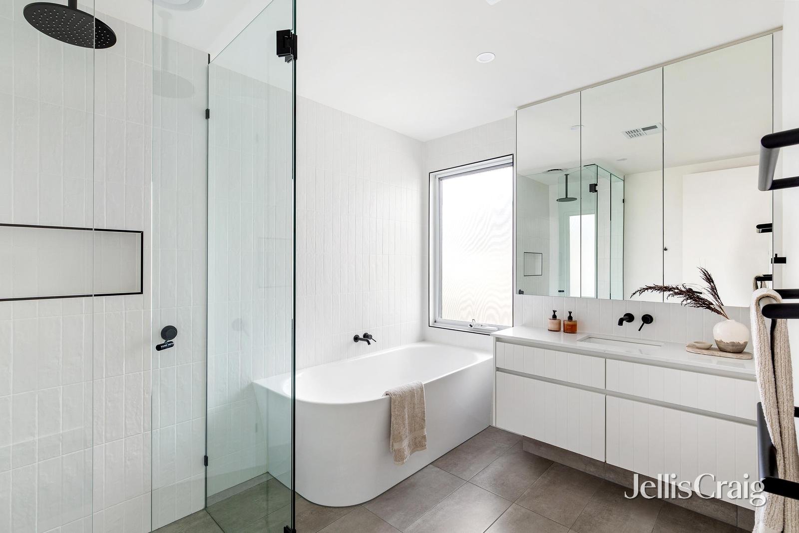 1/81 Mountain View Road, Montmorency image 16