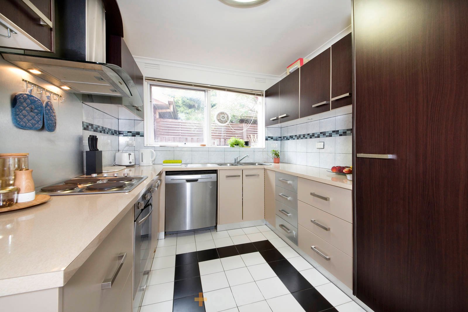 1 / 81 Wilson Street Cheltenham
