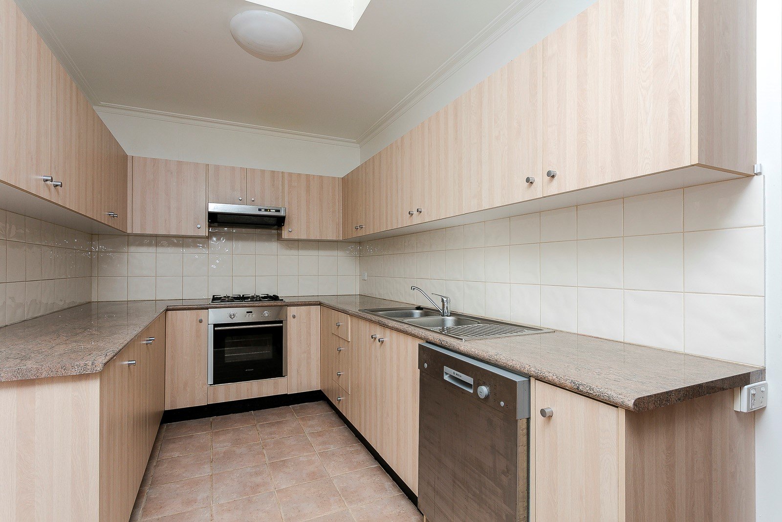 Property Gallery Thumbnail 3