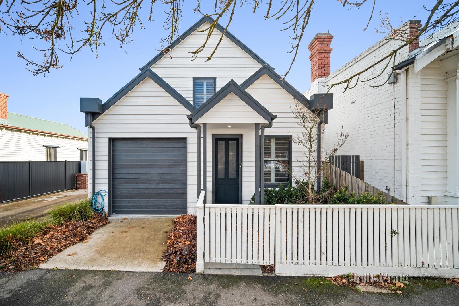 1/811a Doveton Street North, Soldiers Hill image 1