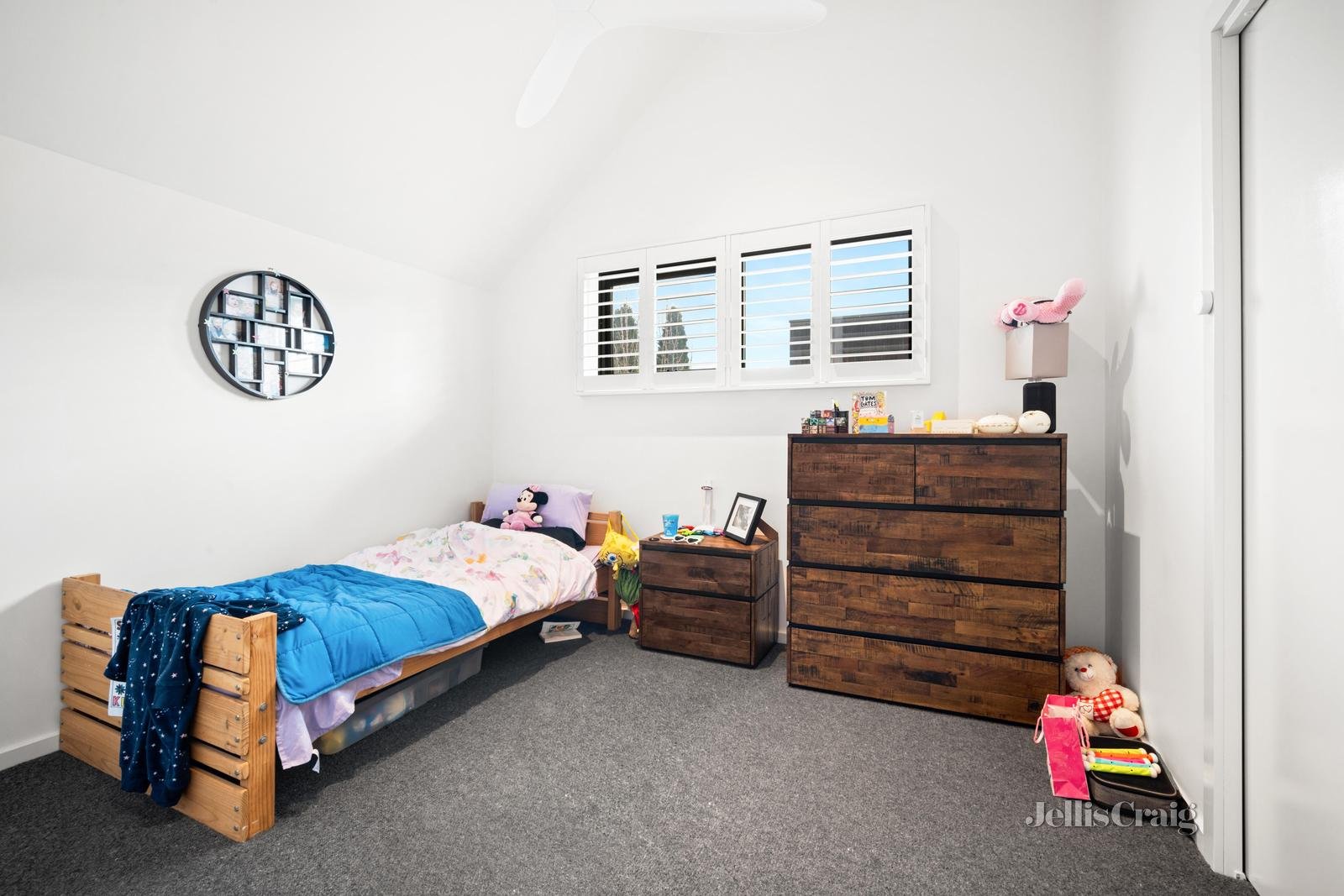 1/811a Doveton Street North, Soldiers Hill image 8