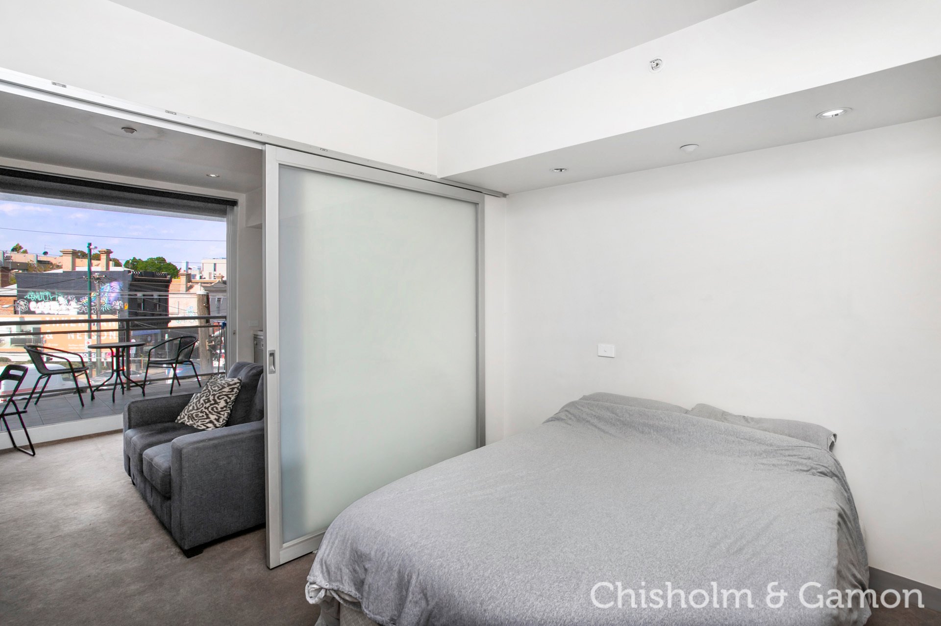 18/127 Grey Street, St Kilda image 5