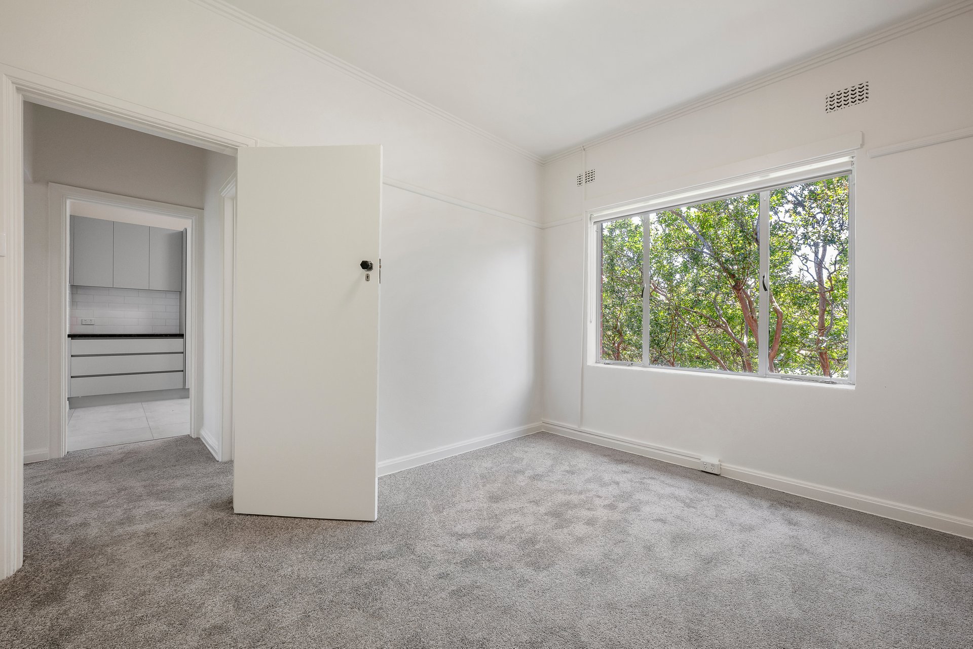 Apartment Lease 18 / 138 Toorak Road West Road SOUTH YARRA, VIC 3141 Conquest Estate Agency