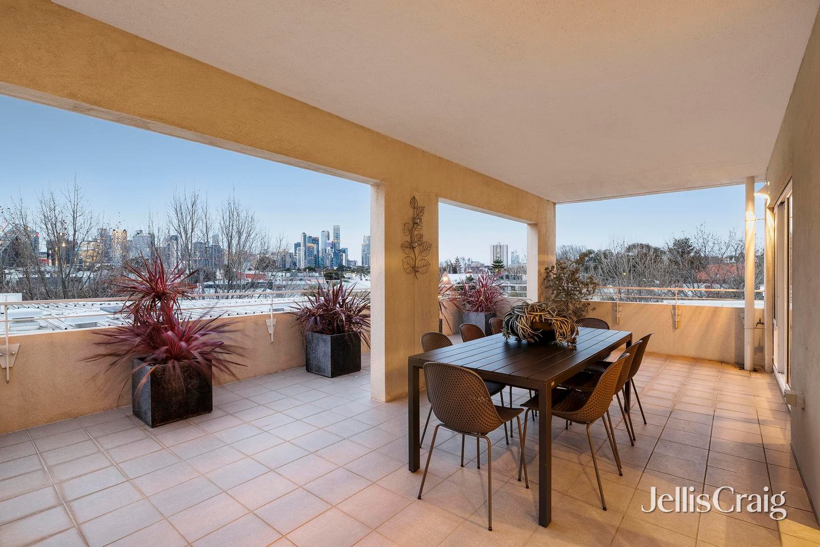 18/15 Liardet Street, Port Melbourne image 7