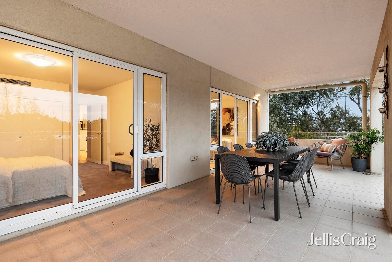 18/15 Liardet Street, Port Melbourne image 16