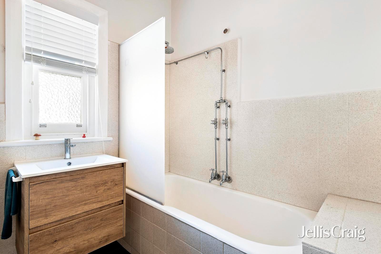 18/17a Milton Street, Elwood image 10