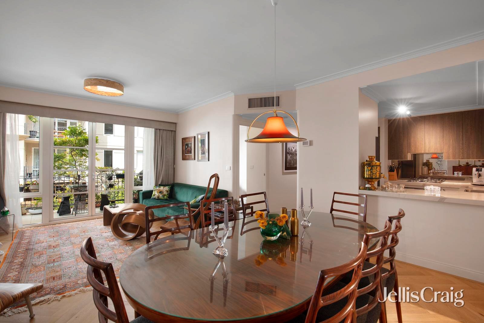18/190 Albert Street, East&nbsp;Melbourne image 2