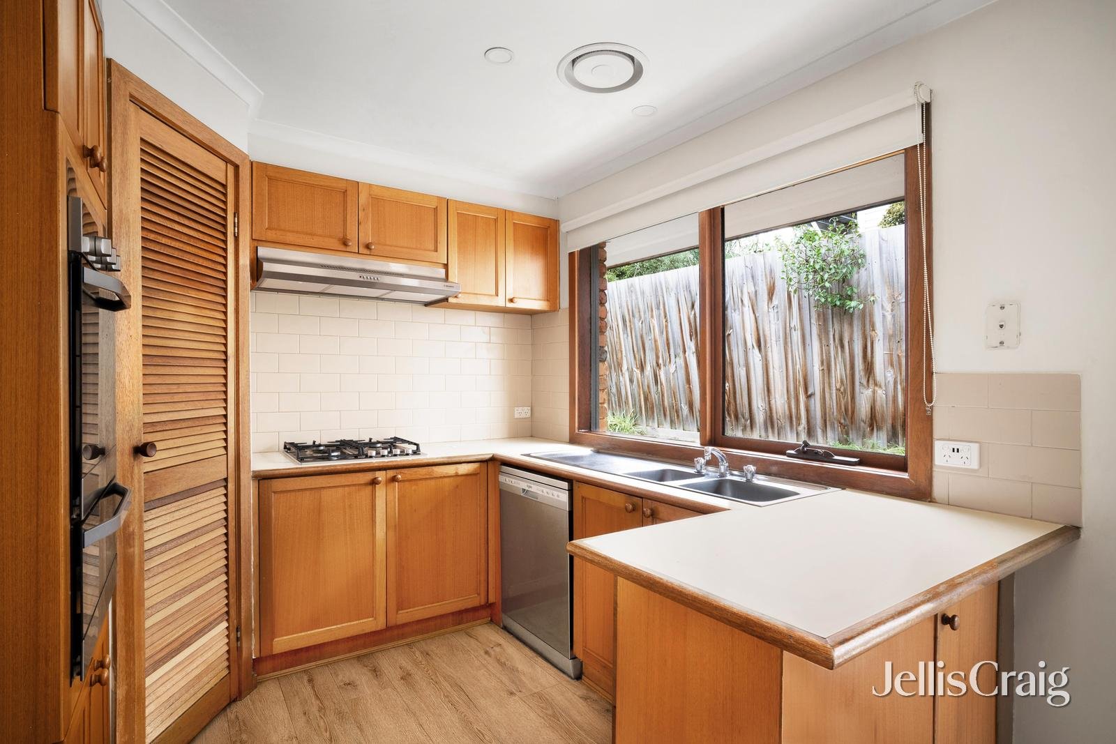 1/82-84 Diamond Creek Road, Greensborough image 2