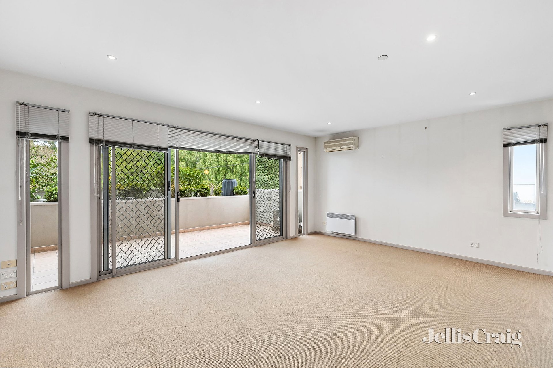 1/82 - 84 Mount Street, Heidelberg image 2