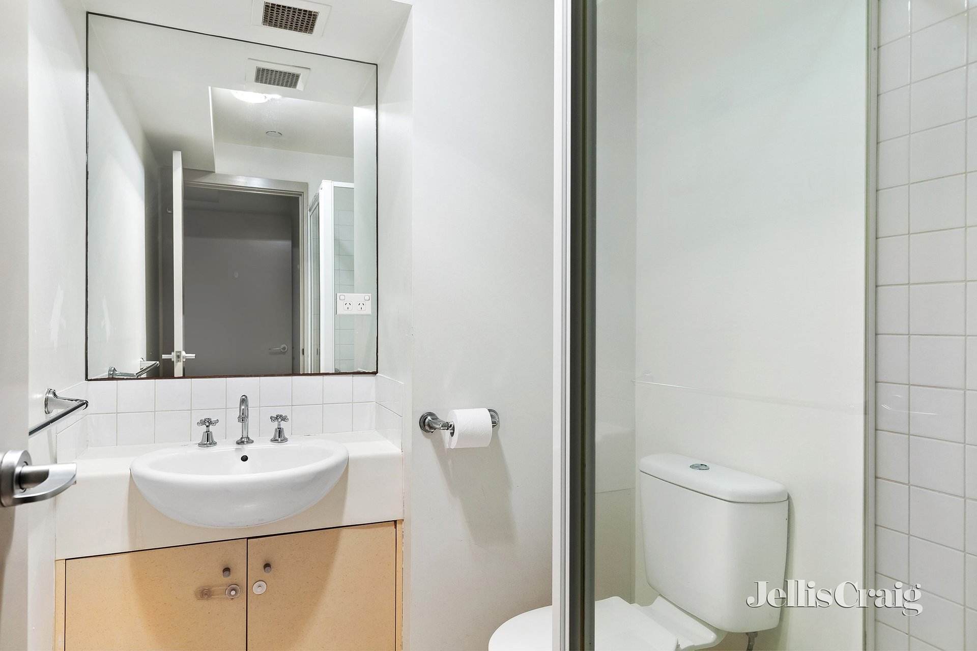 1/82 - 84 Mount Street, Heidelberg image 6