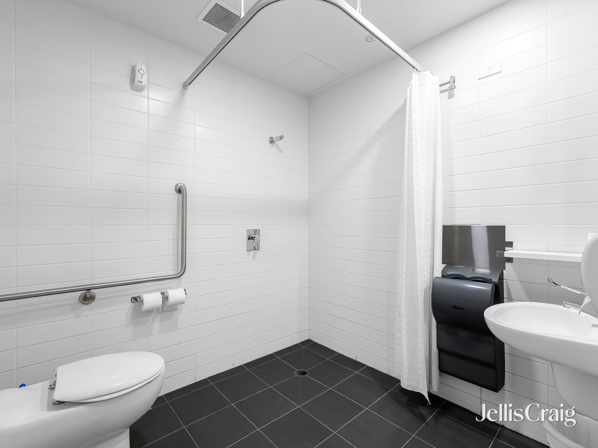 18/2 Enterprise Drive, Bundoora image 6