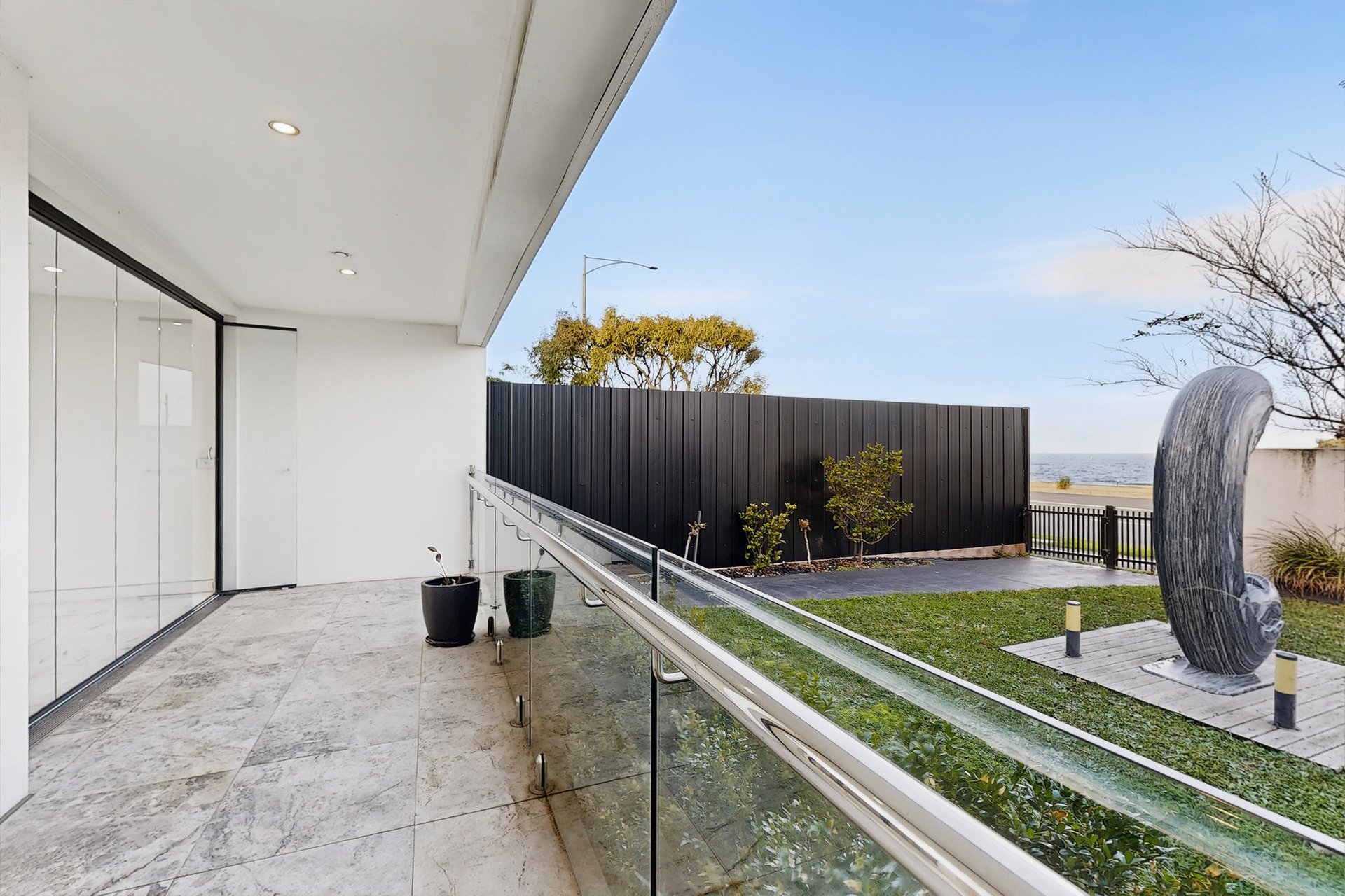182 Esplanade, Brighton image 2
