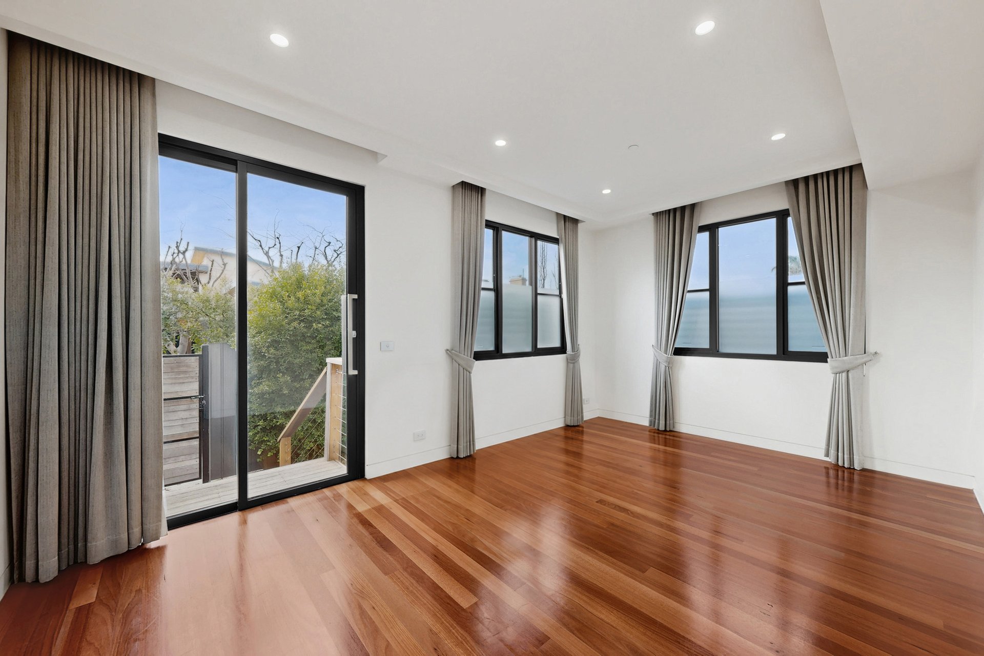 182 Esplanade, Brighton image 11