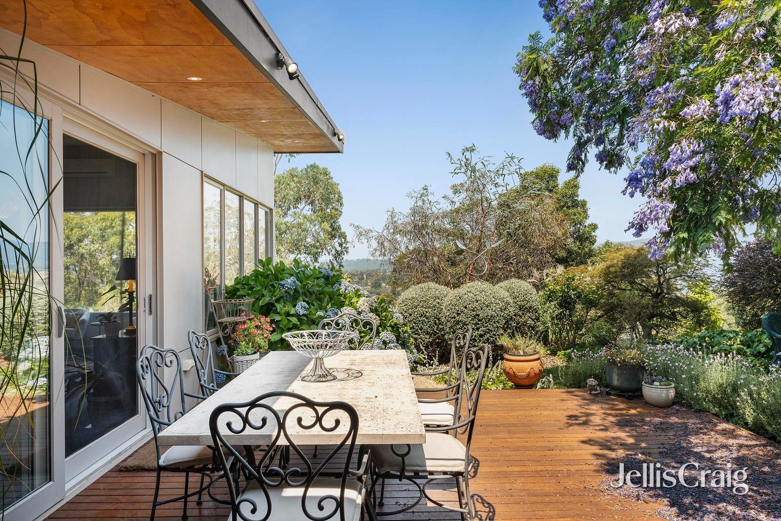 182 Hayrick Lane, Mooroolbark image 16