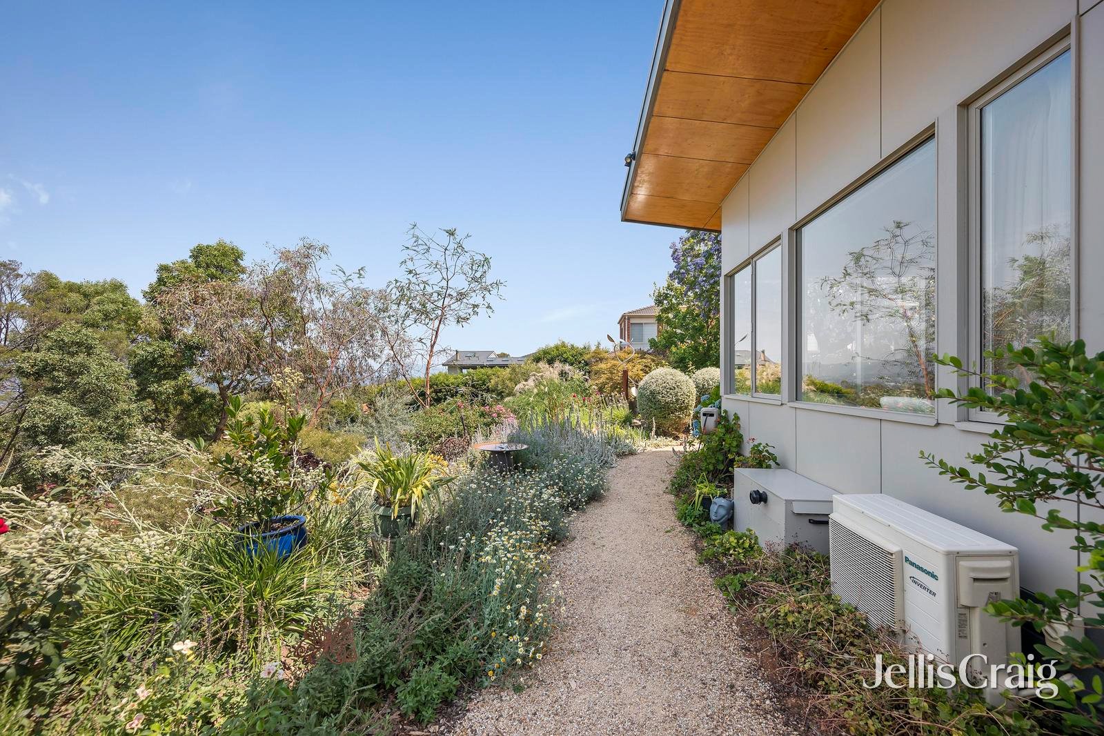 182 Hayrick Lane, Mooroolbark image 18