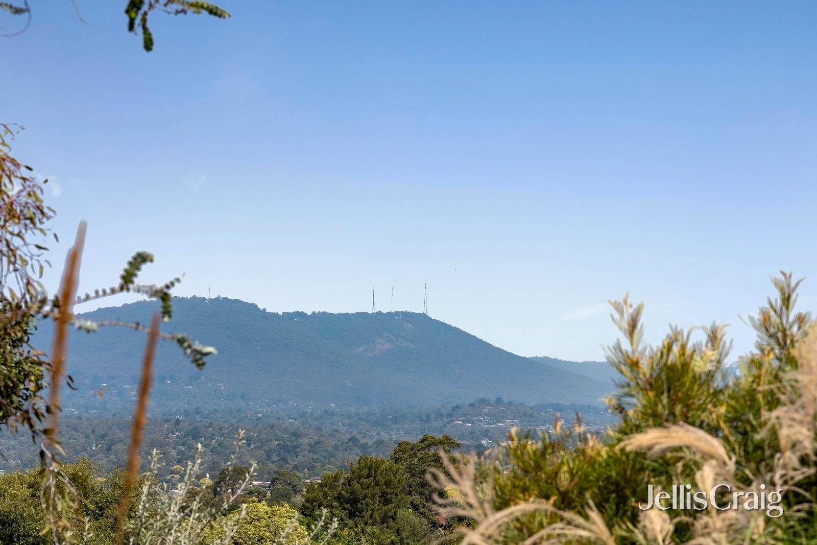 182 Hayrick Lane, Mooroolbark image 22