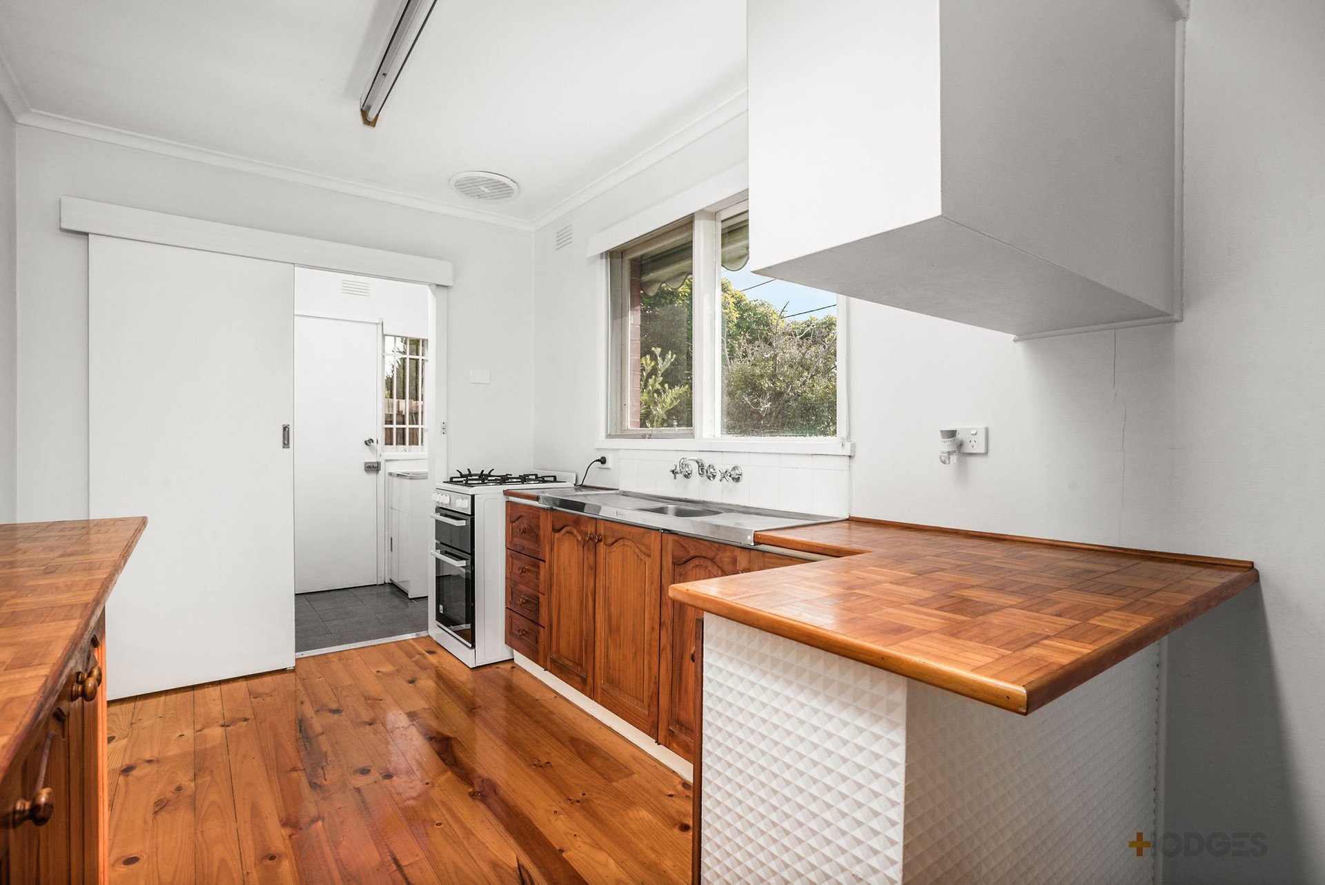 1 / 82 Lower Dandenong Road PARKDALE