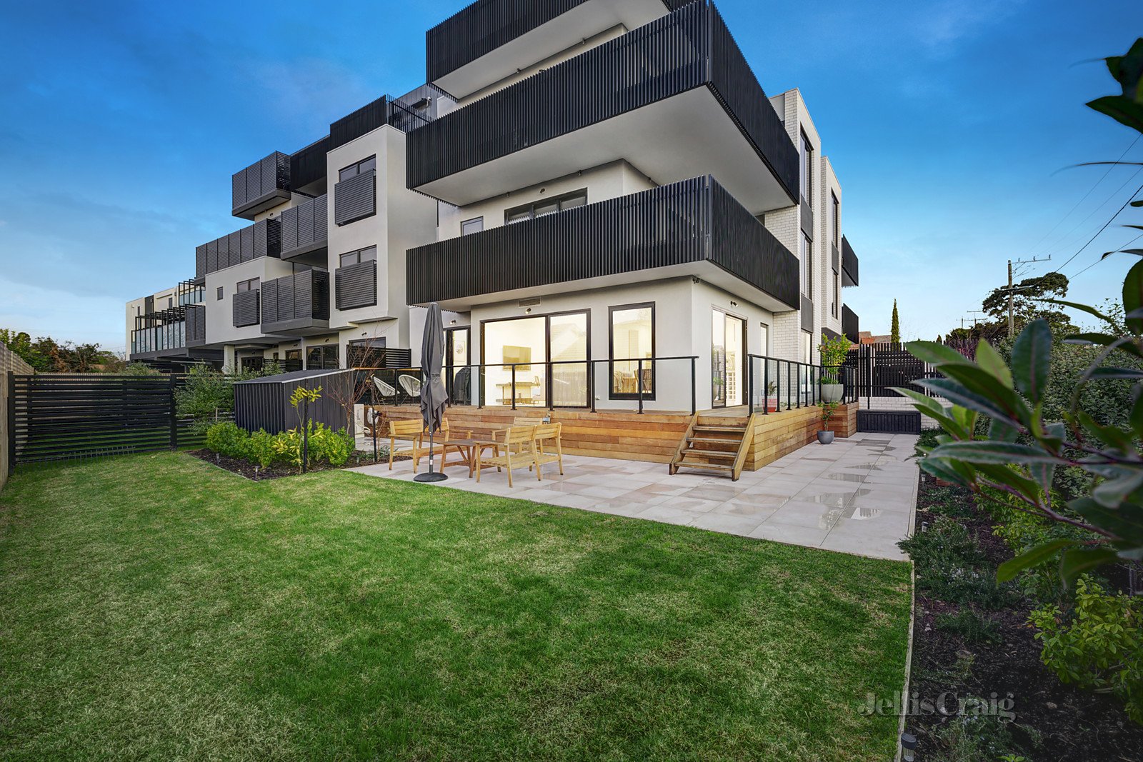 1/82 Mitchell Street, Bentleigh image 1