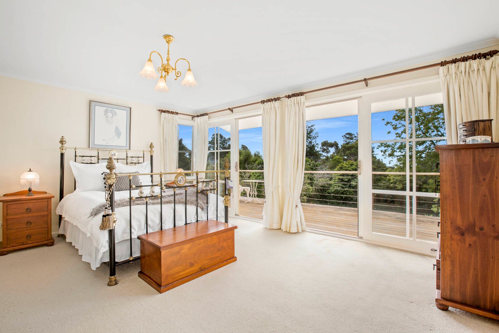 Property Gallery Thumbnail 6