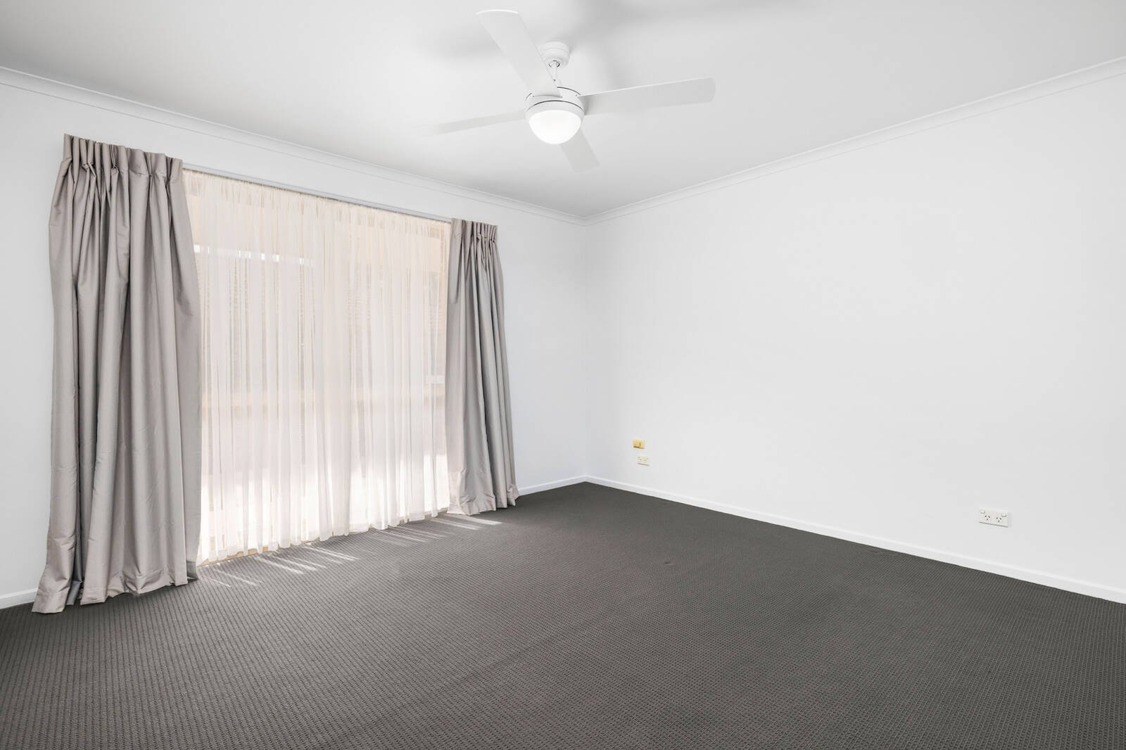 Property Gallery Thumbnail 8