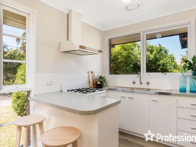 1/82 Sherlock Road, Croydon image 4