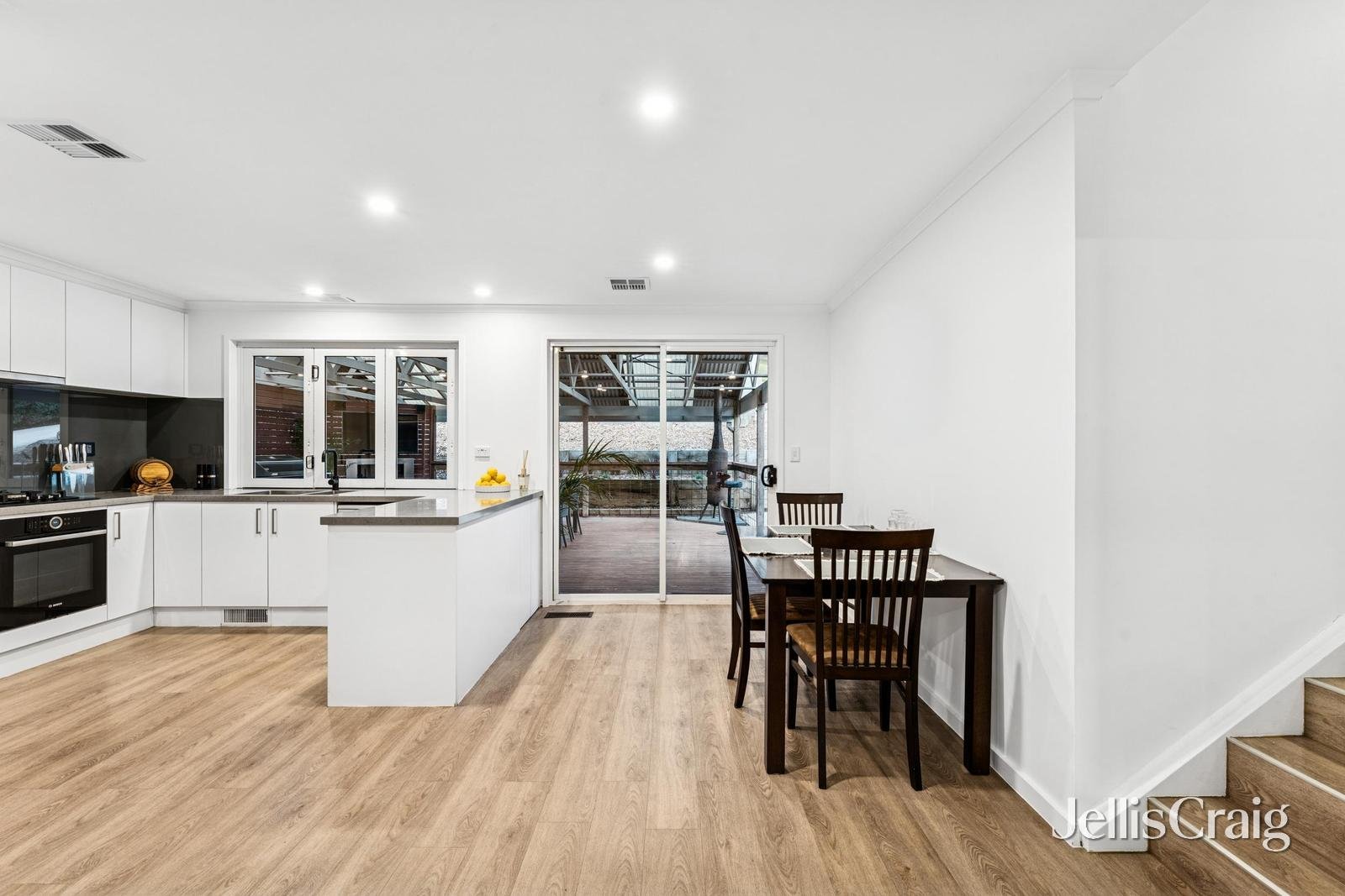 182 Swansea Road, Mount Evelyn image 5