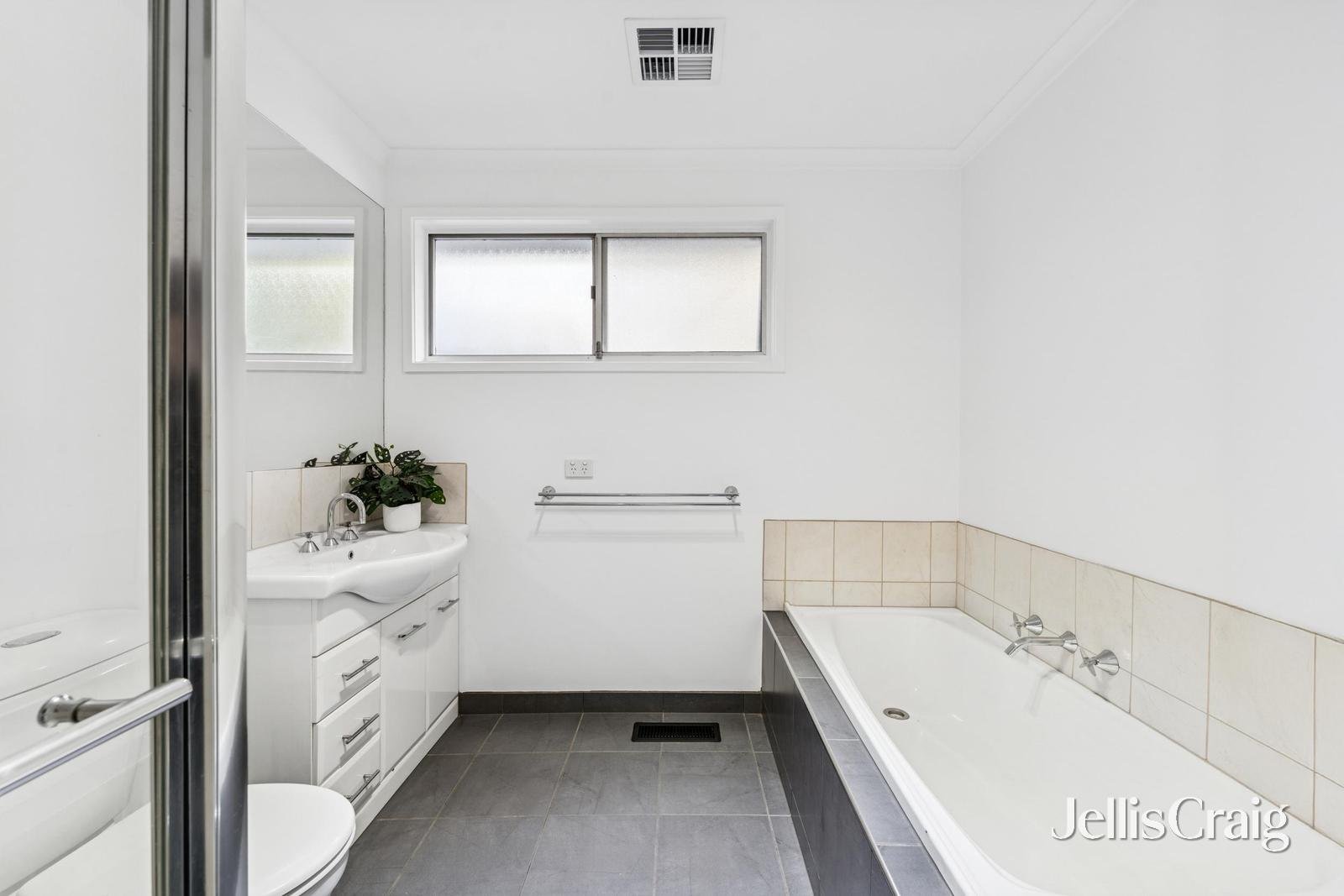 182 Swansea Road, Mount Evelyn image 10